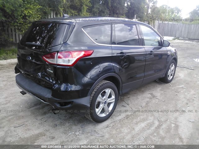 1FMCU0G92FUC37625 - 2015 FORD ESCAPE SE BLACK photo 4