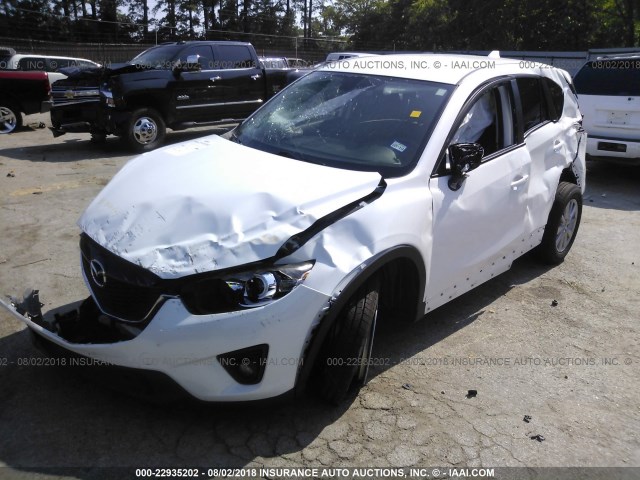 JM3KE2CYXF0431016 - 2015 MAZDA CX-5 TOURING WHITE photo 2