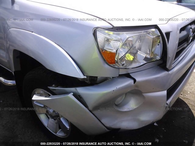 5TELU42N68Z584109 - 2008 TOYOTA TACOMA DOUBLE CAB ვერცხლისფერი ფოტო 6