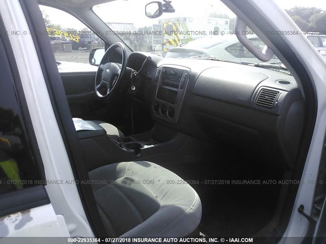 1FMZU73EX5UA25933 - 2005 FORD EXPLORER XLT/XLT SPORT/NBX 白色 照片 5
