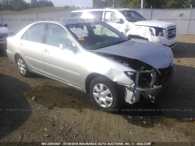 4T1BE32K54U914801 - 2004 TOYOTA CAMRY LE/XLE/SE Gümüş foto 1