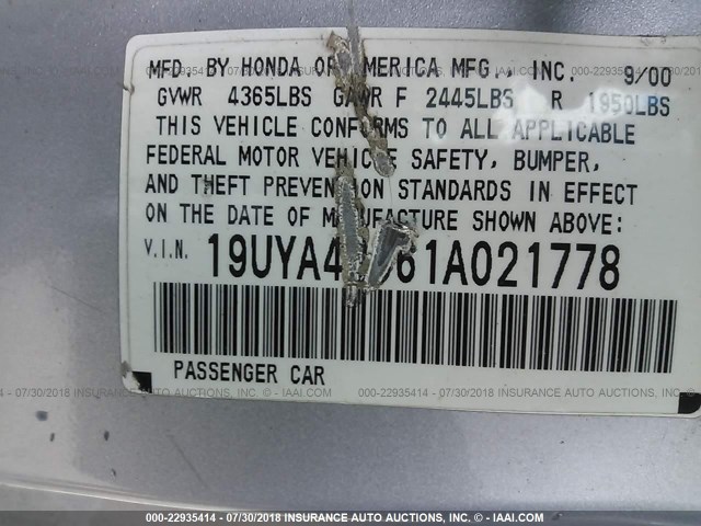 19UYA42661A021778 - 2001 ACURA 3.2CL TYPE-S SILVER photo 9