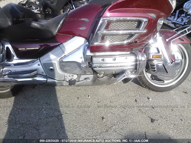 1HFSC47092A110979 - 2002 HONDA GL1800 RED photo 8