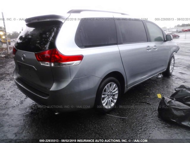 5TDYK3DC6CS187569 - 2012 TOYOTA SIENNA XLE/LIMITED SILVER photo 4