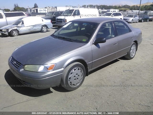 4T1BG28K7XU560960 - 1999 TOYOTA CAMRY CE/LE/XLE 棕色 照片 2