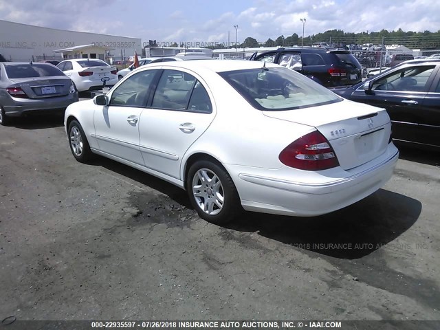 WDBUF65J13A121461 - 2003 MERCEDES-BENZ E 320 WHITE photo 3