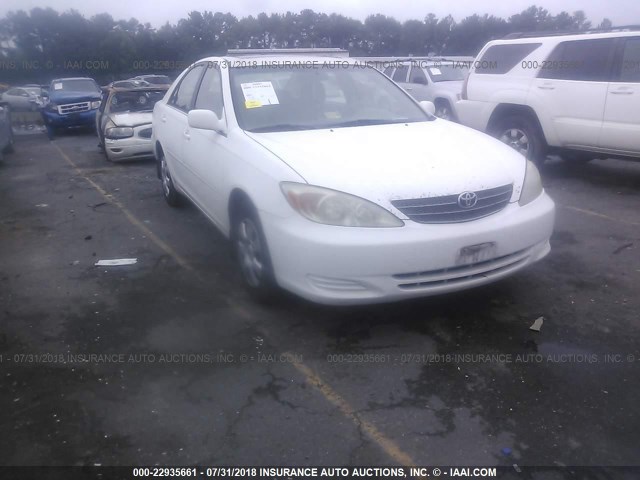 4T1BE32K42U115041 - 2002 TOYOTA CAMRY LE/XLE/SE 白色 照片 1