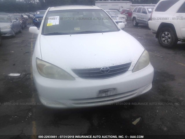 4T1BE32K42U115041 - 2002 TOYOTA CAMRY LE/XLE/SE 白色 照片 6