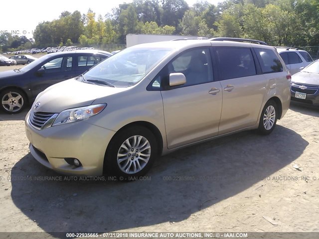 5TDYK3DC7BS127105 - 2011 TOYOTA SIENNA XLE/LIMITED TAN photo 2