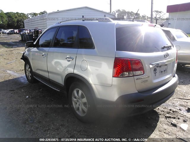 5XYKT3A16BG102554 - 2011 KIA SORENTO LX SILVER photo 3