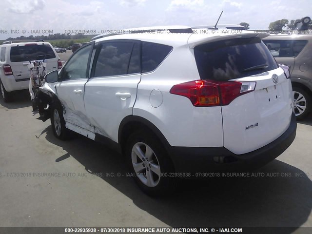 2T3RFREVXEW140106 - 2014 TOYOTA RAV4 XLE WHITE photo 3