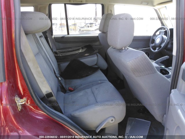 1J8HG48K16C225880 - 2006 JEEP COMMANDER RED photo 8