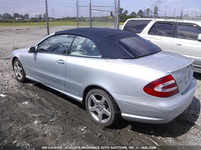 WDBTK75GX5T040340 - 2005 MERCEDES-BENZ CLK 500 SILVER photo 3