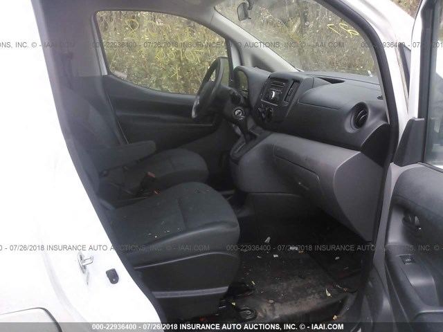 3N63M0YN5FK701827 - 2015 CHEVROLET CITY EXPRESS LS WHITE photo 5