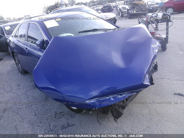 4T1BF1FK5GU510879 - 2016 TOYOTA CAMRY LE/XLE/SE/XSE 蓝色 照片 1