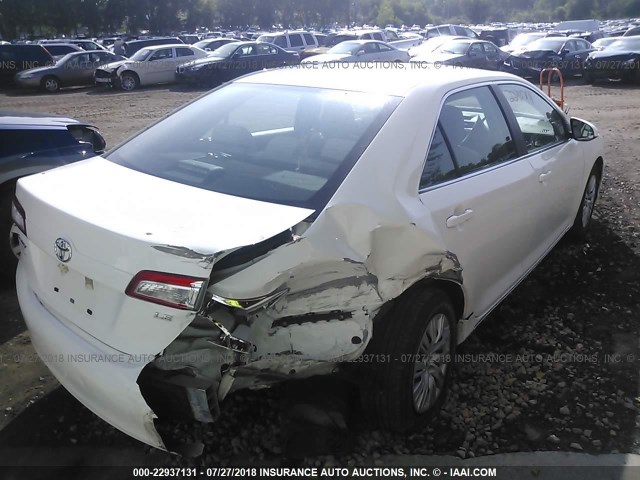 4T4BF1FK8ER351794 - 2014 TOYOTA CAMRY L/SE/LE/XLE 白色 照片 4