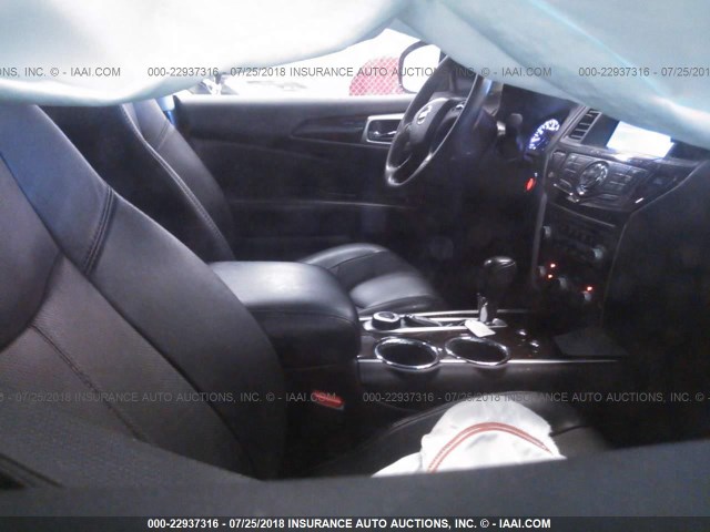 5N1AR2MM2DC648541 - 2013 NISSAN PATHFINDER S/SV/SL/PLATINUM SILVER photo 5