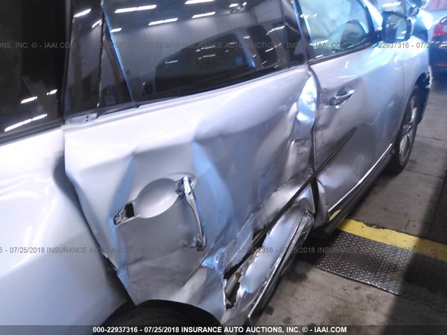 5N1AR2MM2DC648541 - 2013 NISSAN PATHFINDER S/SV/SL/PLATINUM SILVER photo 6
