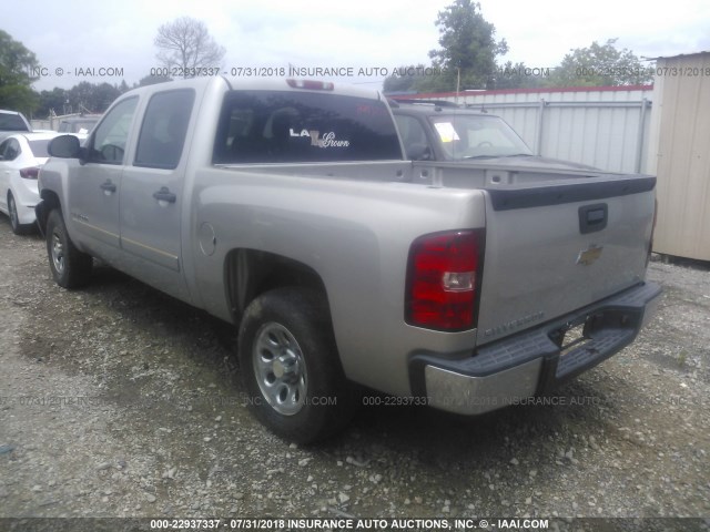 2GCEC13C181133150 - 2008 CHEVROLET SILVERADO C1500 SILVER photo 3