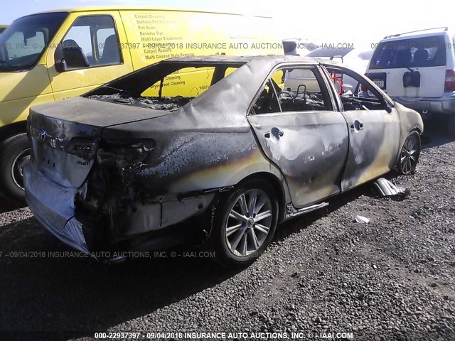 4T1BF1FK4CU018418 - 2012 TOYOTA CAMRY SE/LE/XLE შავი ფოტო 4