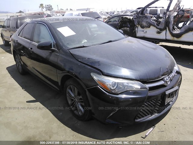 4T1BF1FK8FU033167 - 2015 TOYOTA CAMRY LE/XLE/SE/XSE BLACK photo 1