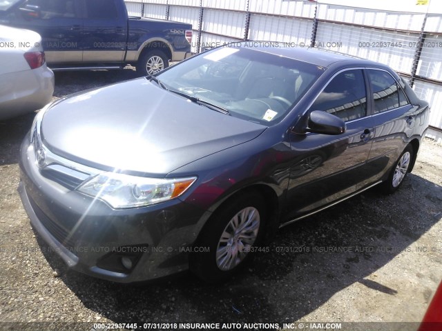 4T4BF1FK6ER345881 - 2014 TOYOTA CAMRY L/SE/LE/XLE 灰色 照片 2