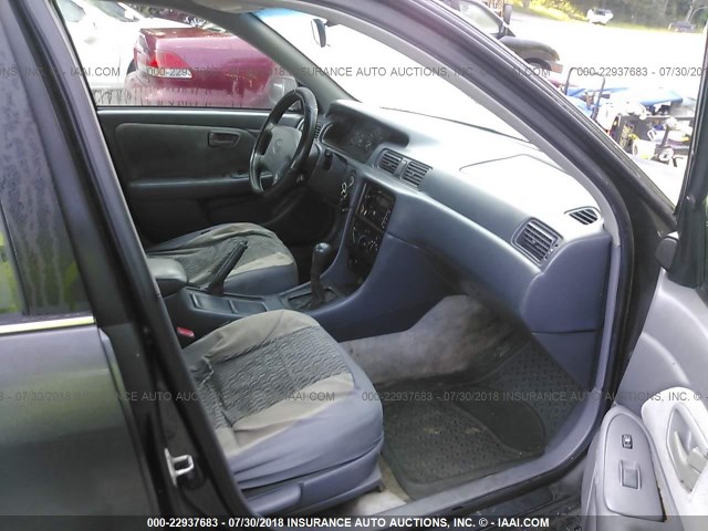 4T1BG22K8YU739549 - 2000 TOYOTA CAMRY CE/LE/XLE 灰色 照片 5