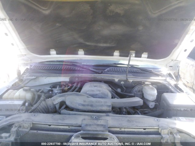 3GNEC16Z93G317016 - 2003 CHEVROLET SUBURBAN C1500 WHITE photo 6