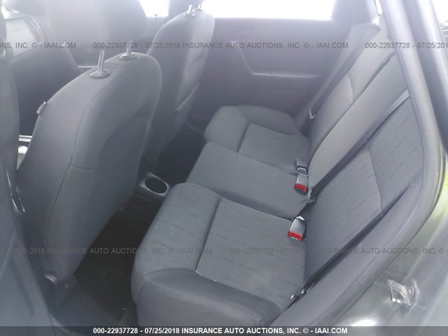 1FAHP3FN8AW267717 - 2010 FORD FOCUS SE GRAY photo 8