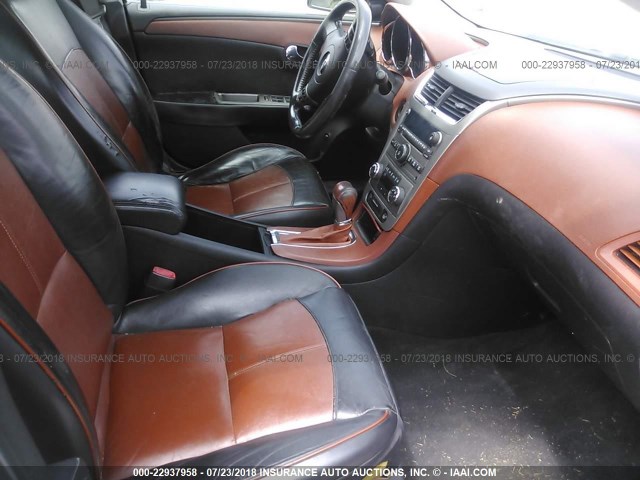 1G1ZK577794191545 - 2009 CHEVROLET MALIBU LTZ 黑色 照片 5