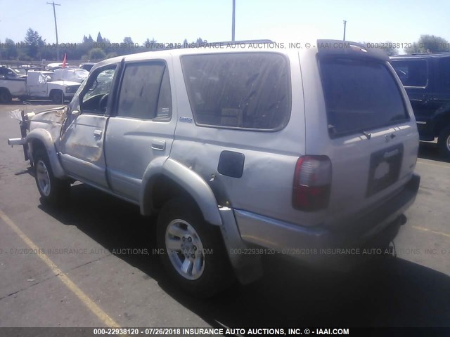 JT3HN87RXW9014519 - 1998 TOYOTA 4RUNNER LIMITED SILVER photo 3