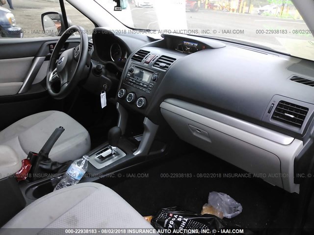 JF2SJADCXFH532478 - 2015 SUBARU FORESTER 2.5I PREMIUM GRAY photo 5