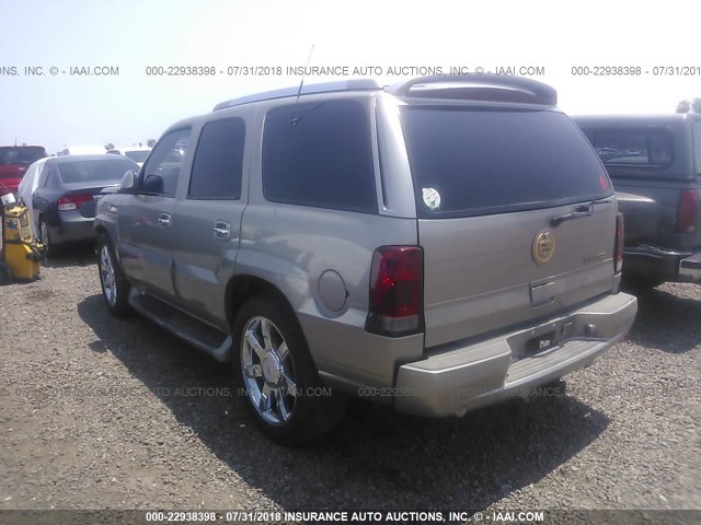 1GYEC63T22R106450 - 2002 CADILLAC ESCALADE LUXURY ذهبي صورة 3