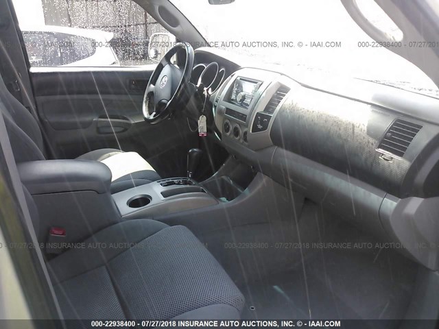 5TEUU42N28Z520069 - 2008 TOYOTA TACOMA ACCESS CAB Silber Foto 5