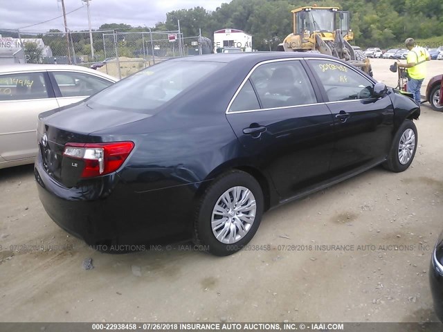 4T4BF1FK6ER435418 - 2014 TOYOTA CAMRY L/SE/LE/XLE BLACK photo 4