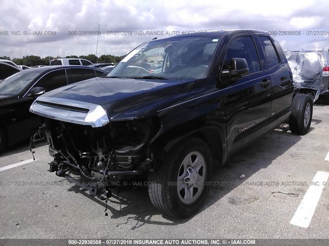 5TFRM5F13GX100300 - 2016 TOYOTA TUNDRA DOUBLE CAB SR/SR5 BLACK photo 2