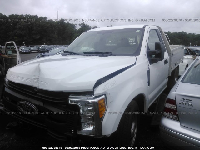 1FDBF2A6XHEC81854 - 2017 FORD F250 SUPER DUTY WHITE photo 2