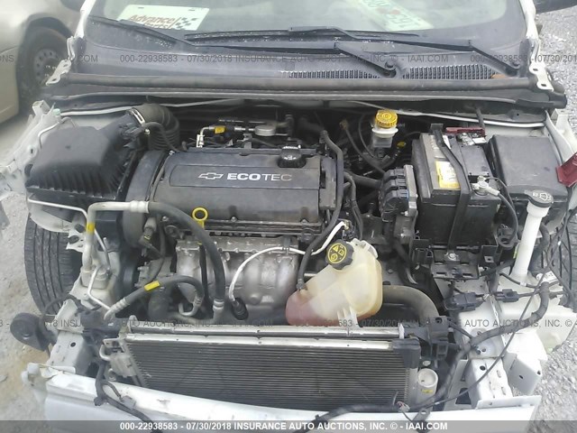 1G1JA6SH5F4186717 - 2015 CHEVROLET SONIC LS WHITE photo 10