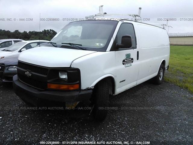 1GCGG25V061197040 - 2006 CHEVROLET EXPRESS G2500  WHITE photo 2