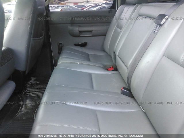 1GCHC33657F510444 - 2007 CHEVROLET SILVERADO C3500 WHITE photo 8