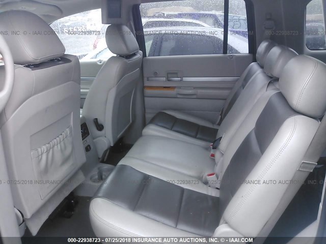 1A8HW58N88F154035 - 2008 CHRYSLER ASPEN LIMITED GRAY photo 8