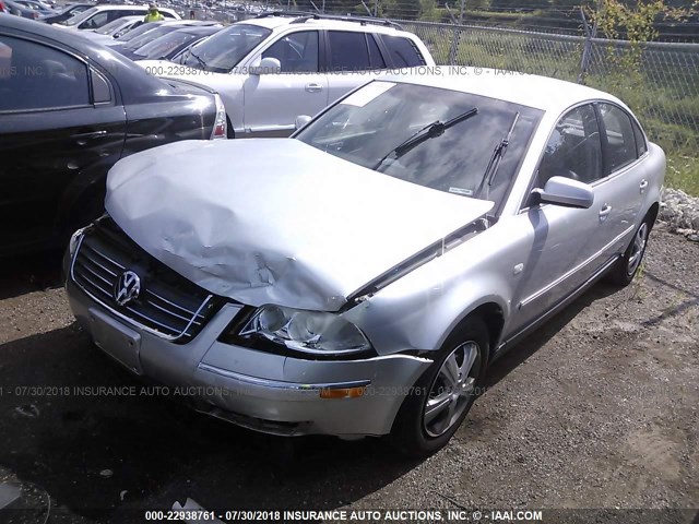 WVWPD63B22P368788 - 2002 VOLKSWAGEN PASSAT GLS SILVER photo 2