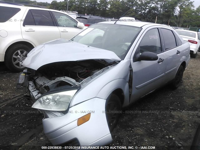 1FAHP34N07W255668 - 2007 FORD FOCUS ZX4/S/SE/SES GRAY photo 2