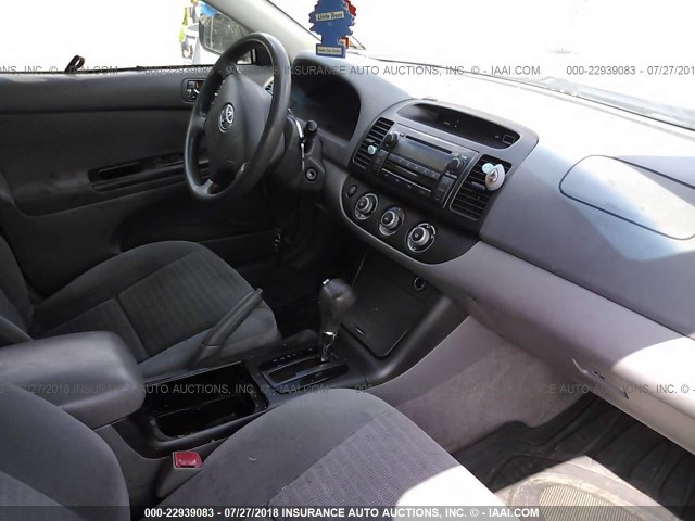 4T1BE30K05U057825 - 2005 TOYOTA CAMRY LE/XLE/SE Qara foto 5
