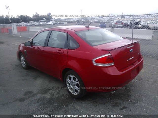 1FAHP35N88W145354 - 2008 FORD FOCUS SE/SEL/SES RED photo 3