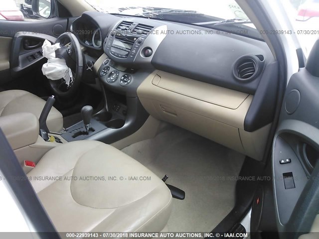 2T3YF4DV5AW040103 - 2010 TOYOTA RAV4 LIMITED WHITE photo 5