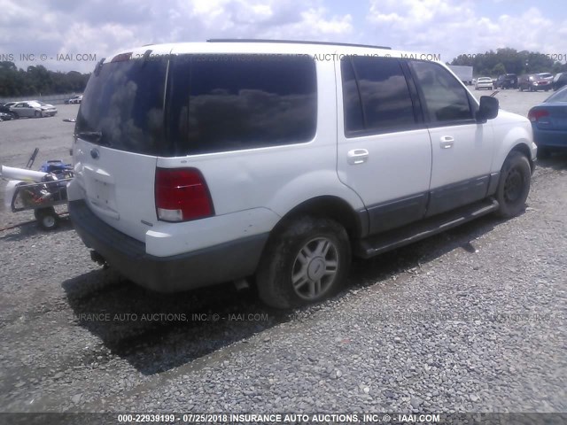 1FMPU16L54LB78822 - 2004 FORD EXPEDITION XLT WHITE photo 4