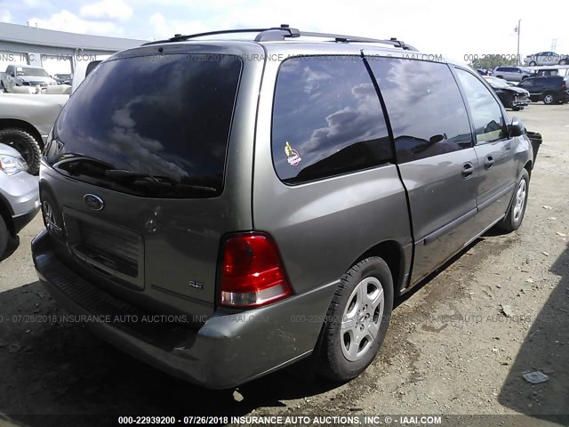 2FMZA51615BA28167 - 2005 FORD FREESTAR SE GREEN photo 4