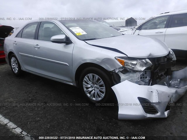4T4BF1FK5ER412597 - 2014 TOYOTA CAMRY L/SE/LE/XLE 银色 照片 1
