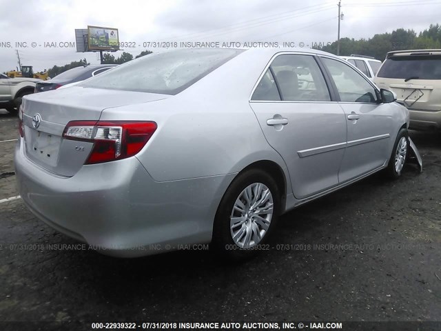 4T4BF1FK5ER412597 - 2014 TOYOTA CAMRY L/SE/LE/XLE SILVER photo 4